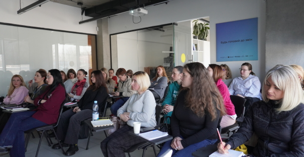 Другий місяць проєкту «Повір»: два напрями навчання